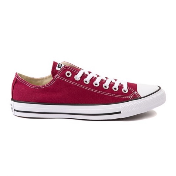 Converse Low top Chuck Taylors - Picture 1 of 5